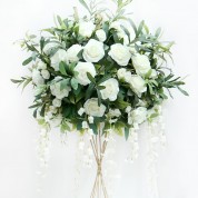 Modern Flower Arrangements In Dubai