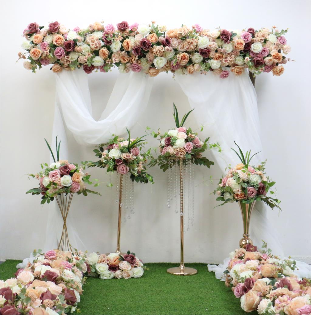 coral wedding table flower1