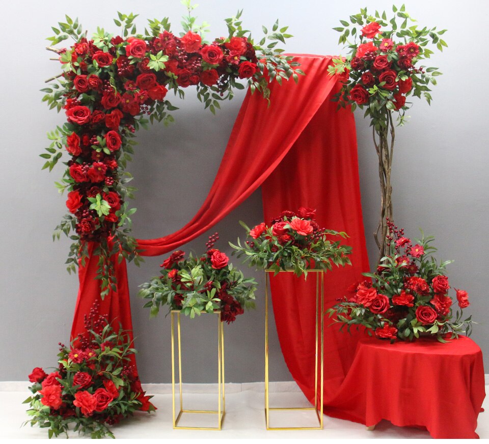 church red gold wedding decorations9