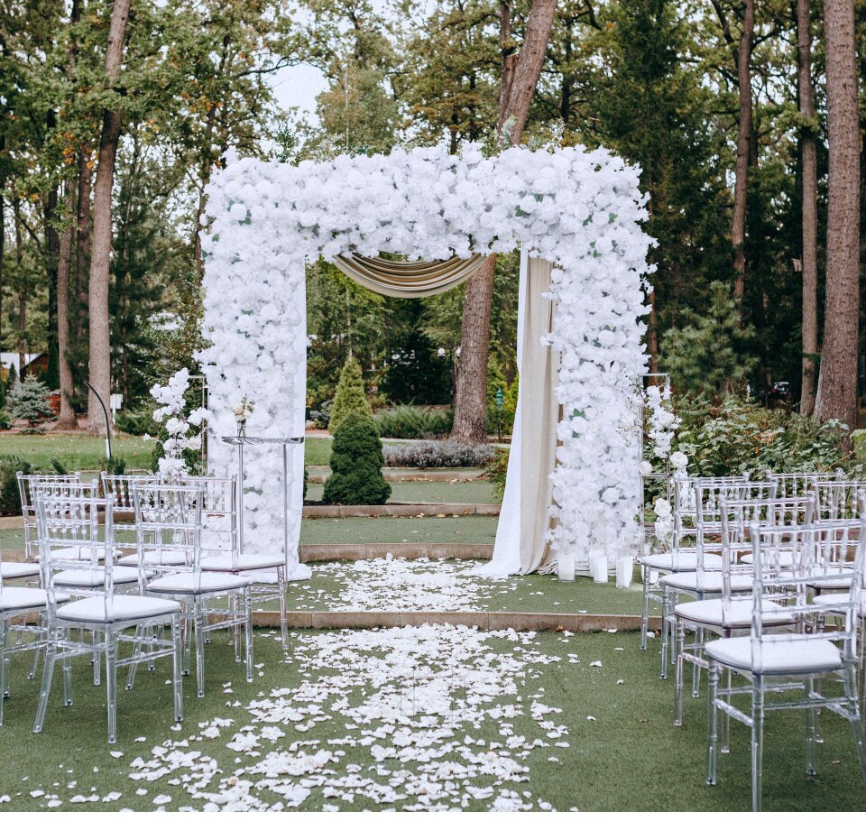 natural greenery for table runner