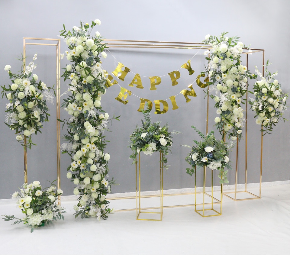 gold flower stands for wedding