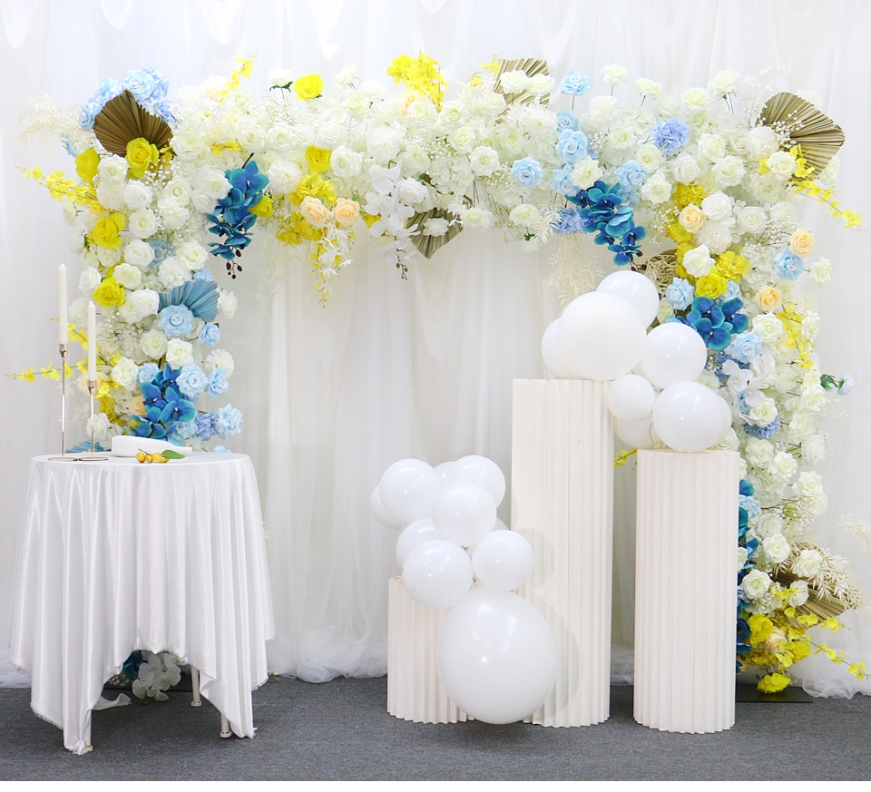 blue and white traditional wedding decor